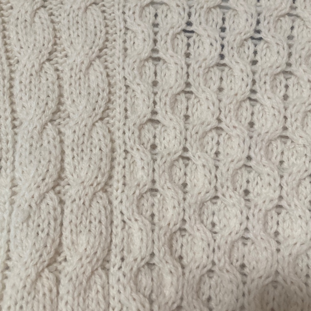 Irish wool Cardigan with brown buttons - Picture 4 of 5